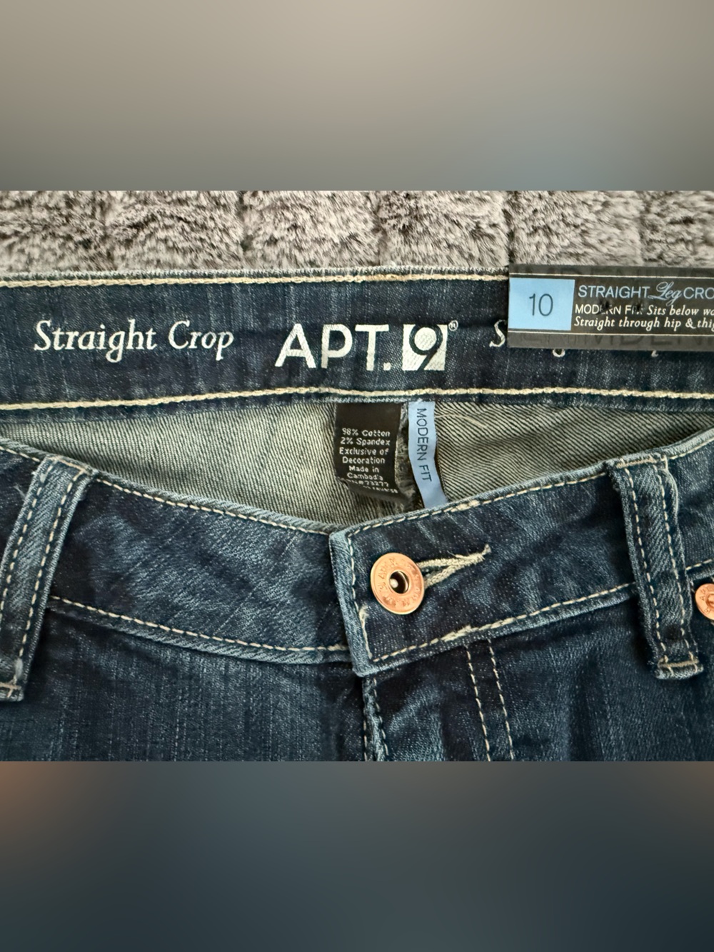 Apt. 9 Women's Cropped Straight Jeans - Medium Blue Wash - Picture 3 of 6